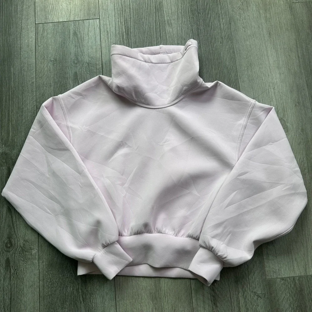 Lululemon Light Pink Cropped full flourish pullover soft Oversized size 6